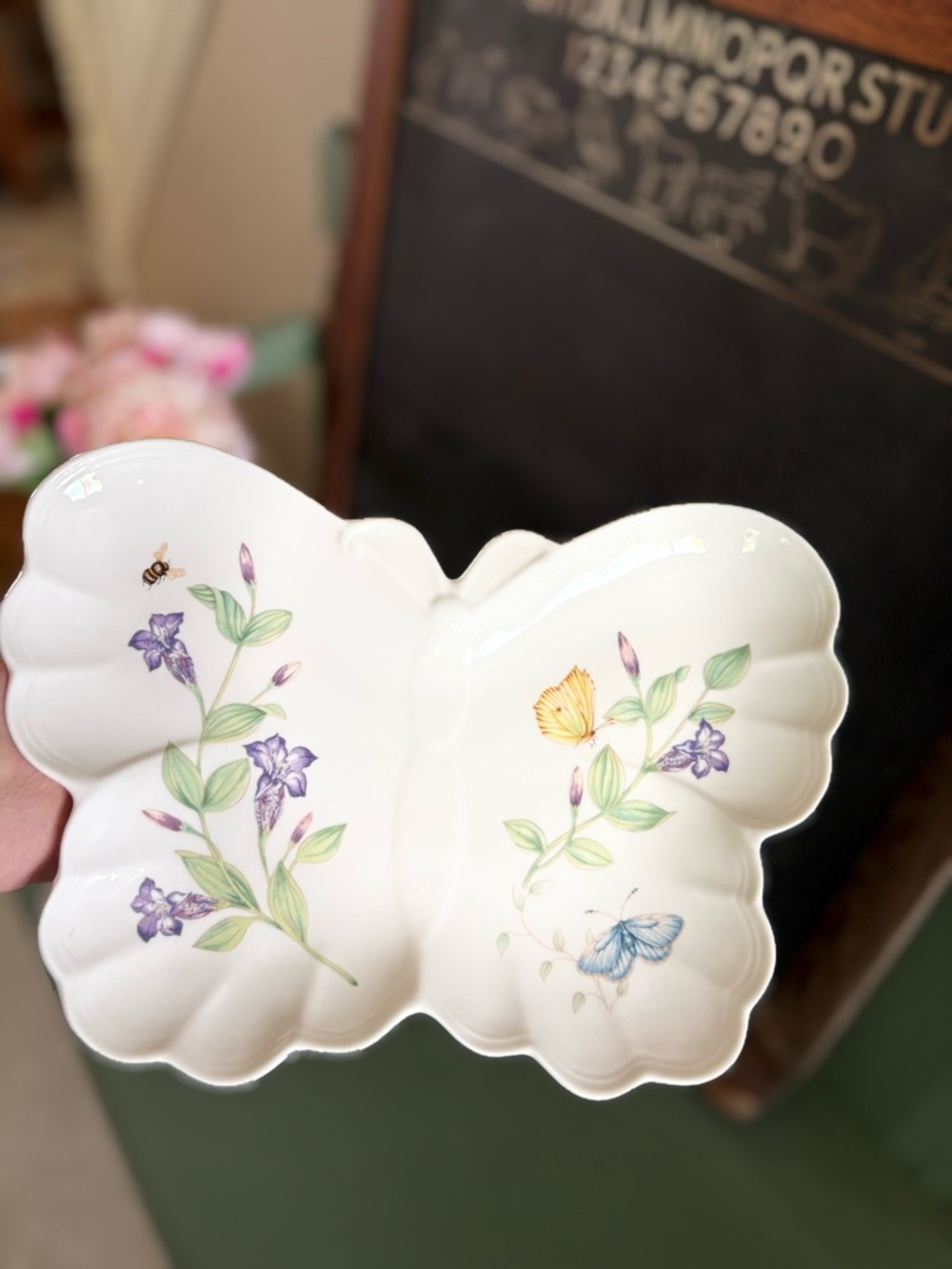 Lenox Butterfly Meadow Hors D’oeuvre Tray Butterfly Shape Porcelain Dish - Picture 7 of 10